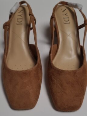 NYDJ Sampson Tan Suede Slingback - Size 9.5